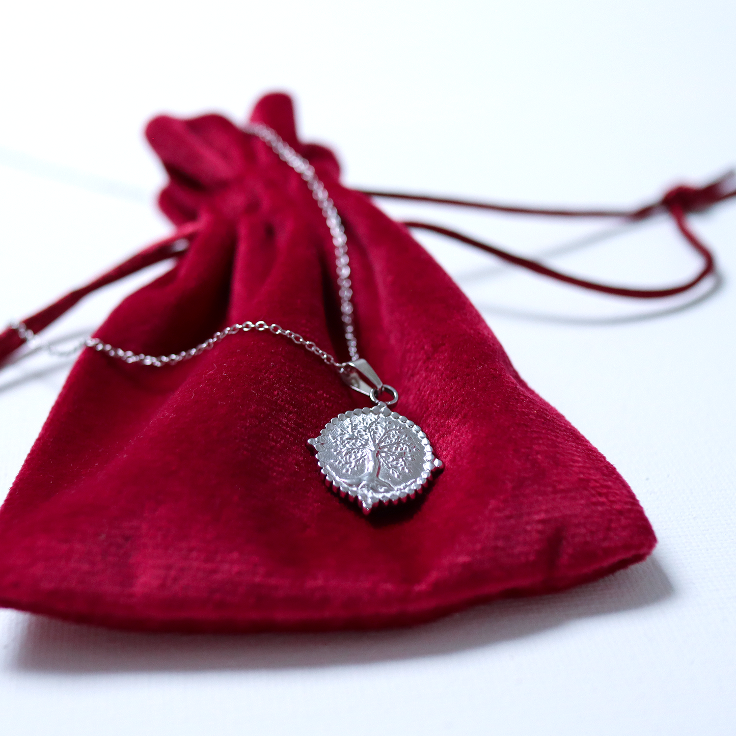 Yehuda Wear ketting: The Tree of Life (zilver)